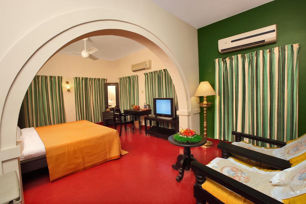 The River Retreat Heritage Ayurvedic Resort Shoranur Exterior foto