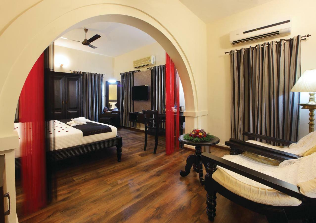 The River Retreat Heritage Ayurvedic Resort Shoranur Exterior foto